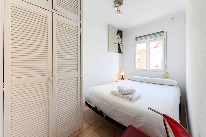 Apartamento entero, M Amplio piso 2 dormitorios en La Latina in Madrid, Área Metropolitana de Madrid