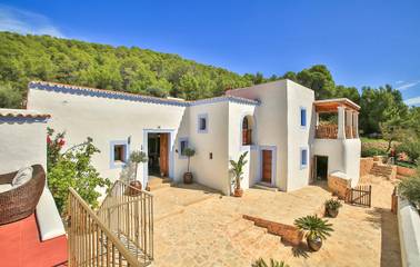 Villa in Sant Antoni de Portmany, West Ibiza für 12 