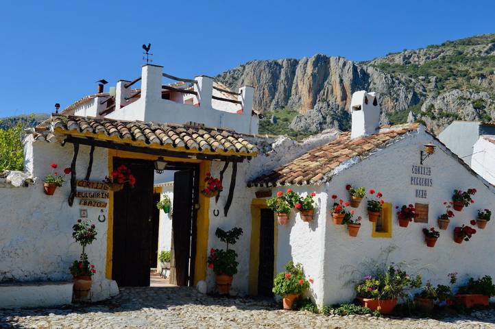 Casa rural para 10 personas, con piscina y jardín en Alfarnatejo - 2
