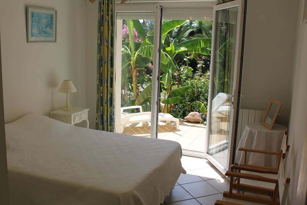 Villa Indépendante Avec Jardin Clôturé à 5mn des Plages de la Costa Serena in Ghisonaccia, Región de Corte