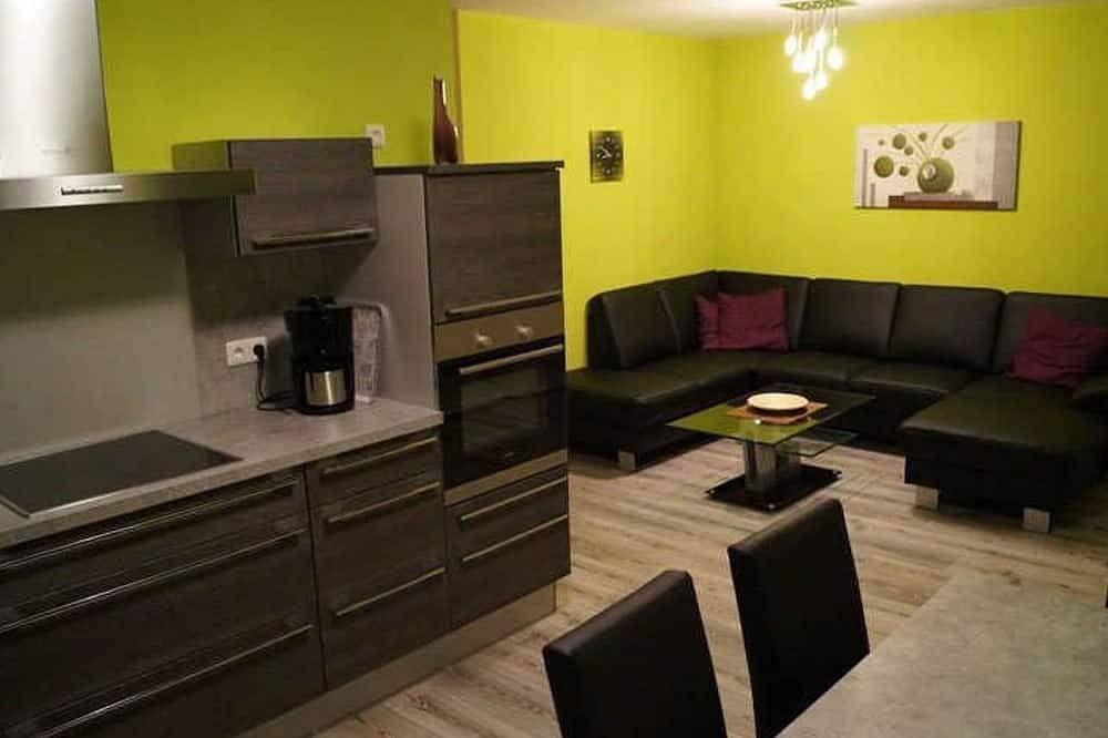 Ganze Wohnung, Ferienwohnung Carolin 65 m² mit 2 Schlafzimmern und Pool im Romantischen Franken in Oberdachstetten, Romantische Straße