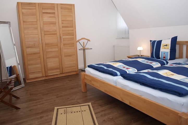 Ganze Wohnung, Ferienwohnung Oberland - Haus Helgoland in Grünendeich, Landkreis Stade