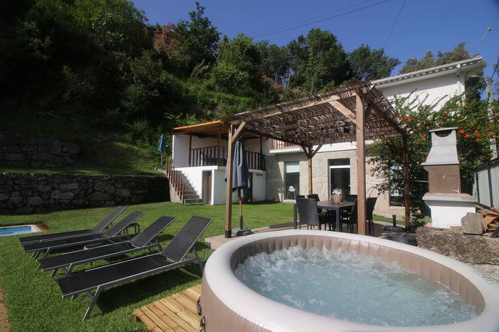 Casa rural para 8 personas, con jacuzzi y jardín en Distrito de Braga - 2