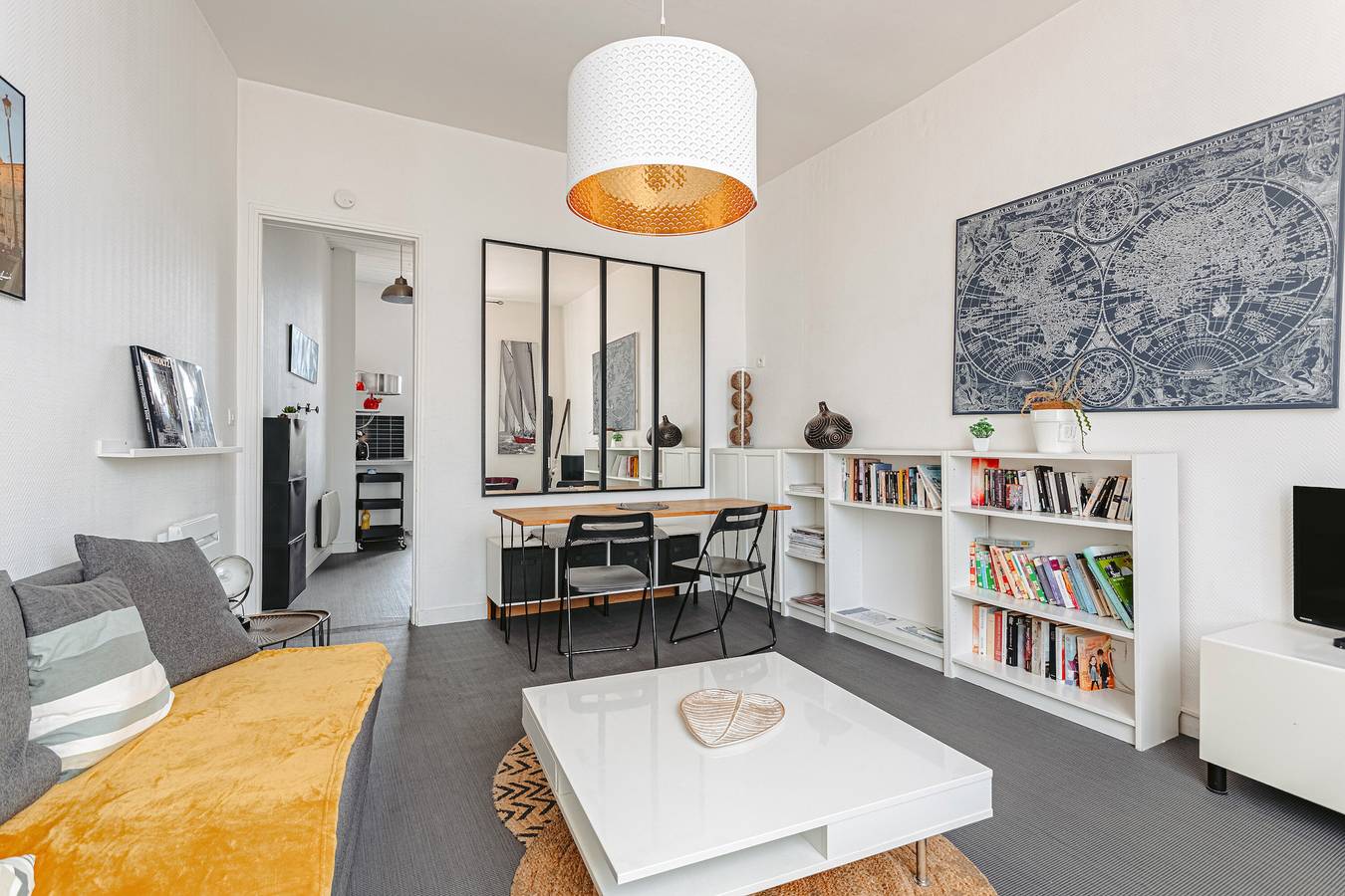 Appartement entier, Appartement 'Le Casino Duplex' avec Wi-Fi in La Rochelle, Région de La Rochelle