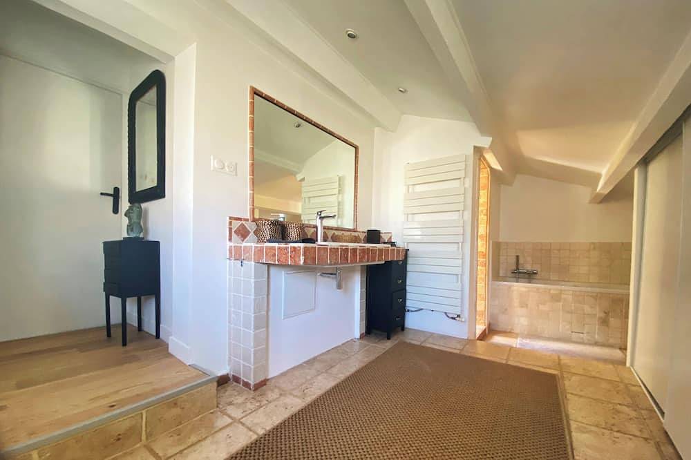 Casa Cycas - Charmante Maison de Village - Piscine chauffée Avignon (10 ') in Pujaut, Région de Nîmes