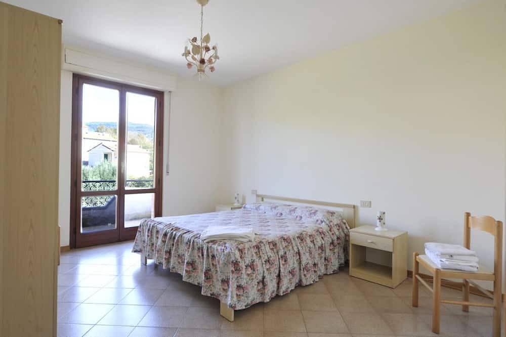 Ganze Wohnung, Tommaso 1 Sopra - Zwei Schlafzimmer Wohnung, Schläft 4 in Tuoro sul Trasimeno, Lago Trasimeno