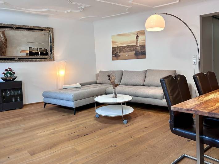 Ganze Wohnung, Ferienwohnung Insel-Ambiente - Hochwertig und großzügig auf der Insel Lindau in Lindau, Bayerisch Schwaben