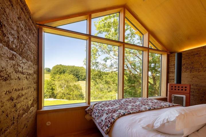 Gîte pour 2 personnes, avec Jacuzzi et Terrasse ainsi que Jardin et Vue dans Office de Tourisme du Pays Ségali