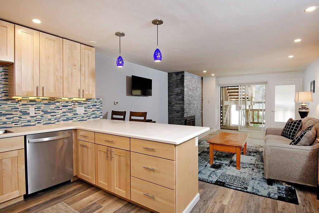 Ganze Wohnung, Frisch renovierte 1Br Eigentumswohnung zu Fuß zu Allen Dingen Aspen! in Aspen, Aspen Snowmass