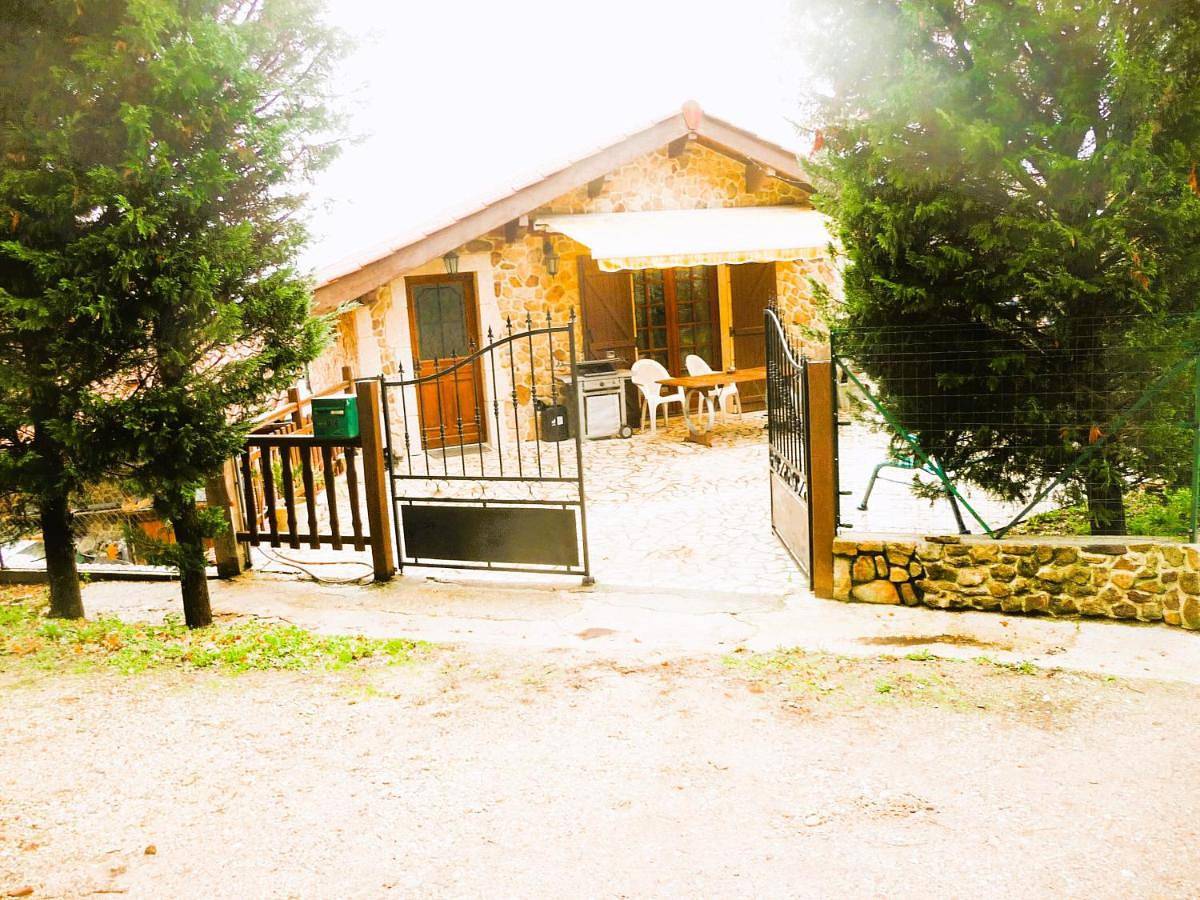 Appartement de vacances entier, One-Bedroom Apartment with View in Taluyers, Lyon et ses environs