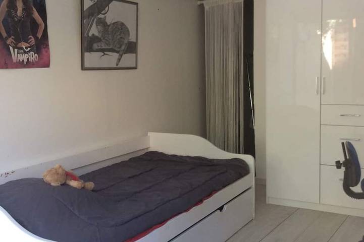 Location de vacances pour 8 personnes, avec piscine à Saint-Saturnin-lès-Avignon - 2