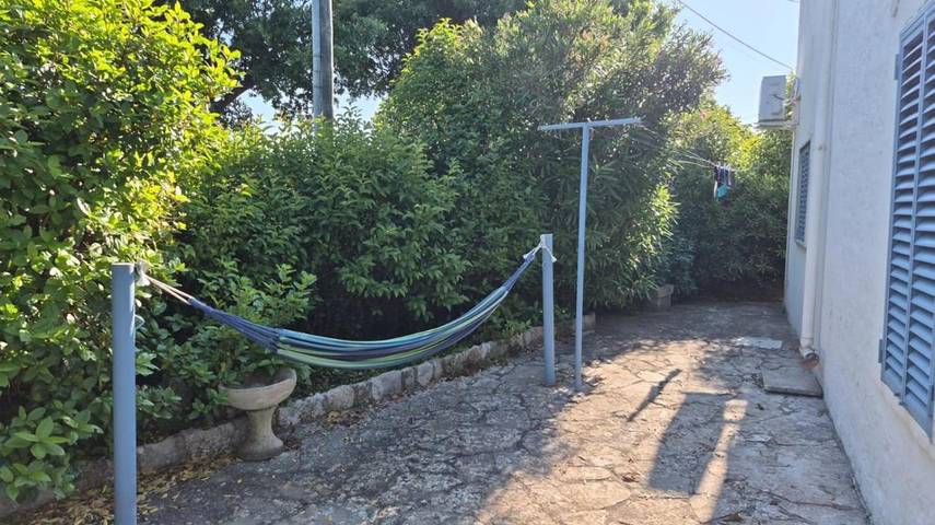 Location de vacances pour 7 personnes, avec vue ainsi que terrasse et jardin, animaux acceptés à Impalata - 3
