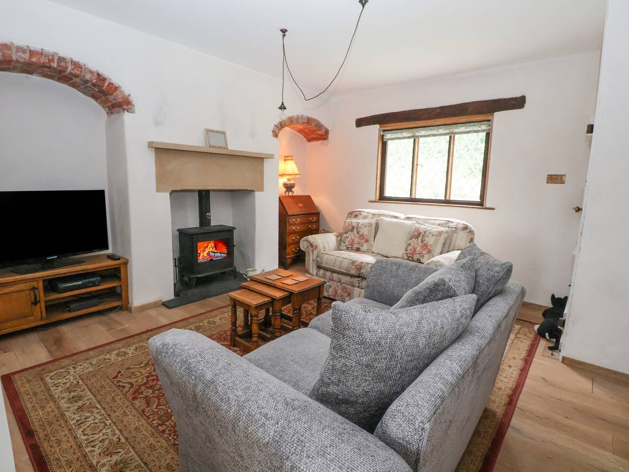 1 Fountain Cottages in Peckforton, Cheshire East