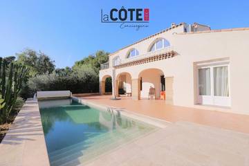 Gîte pour 8 personnes, avec terrasse et vue dans Calanque de Cap Rousset