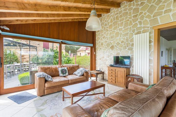 Location de vacances pour 18 personnes, avec jardin et terrasse à Rouffignac-Saint-Cernin-de-Reilhac - 4