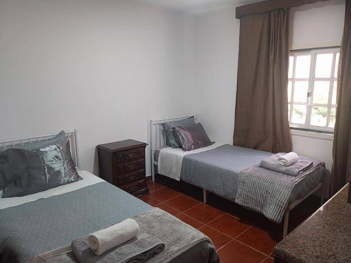 Apartamento inteiro, Two-Bedroom Apartment in Ermidas-Sado, Alentejo Litoral