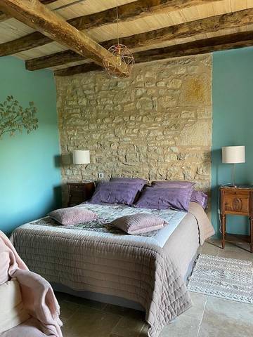 Cottage pour 2 personnes, avec terrasse et vue ainsi que piscine et jardin dans Cœur de Causse