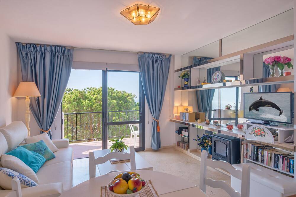 Apartamento entero, Fabulous 1 bed apartment, wonderful sea views Costa del Sol in La Cala de Mijas, Mijas