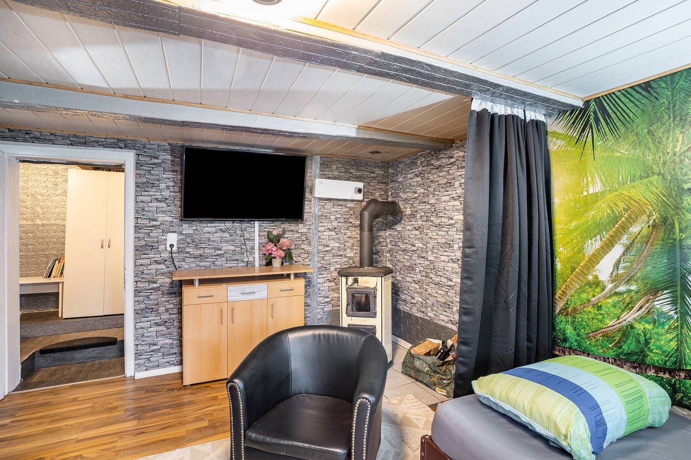 Ganze Wohnung, Apartment 'Happy 2' mit Bergblick, privater Terrasse und Wlan in Olsberg, Hochsauerlandkreis