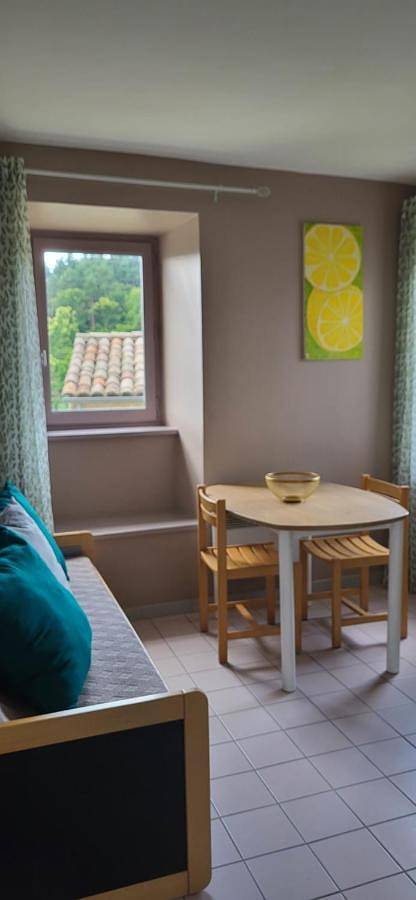 Gîte pour 7 personnes, avec terrasse à Saint-Joseph-des-Bancs - 3