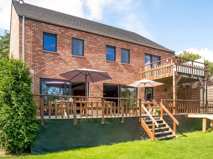 Vakantiehuis voor 14 personen, with Balkon and Terras as well as Tuin and Sauna in Durbuy