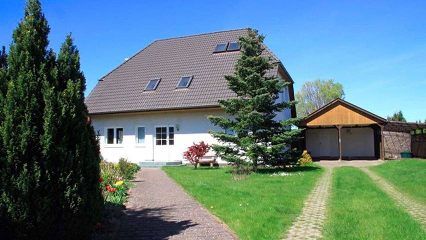 Ferienwohnung für 4 Personen, mit Garten in Ahrenshagen-Daskow - 2