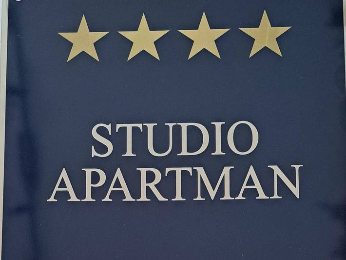 Location de vacances pour 2 personnes, avec vue ainsi que piscine et jardin dans Hvar - 3