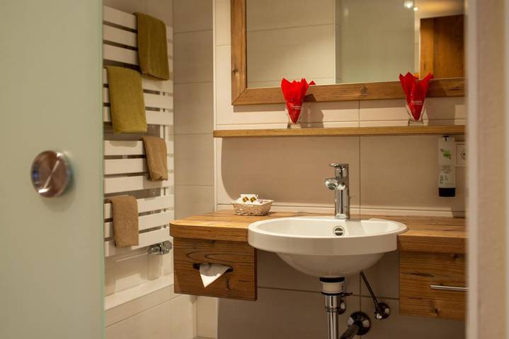 Hotel für 4 Personen, mit Sauna und Garten bei Neuschwanstein - 3