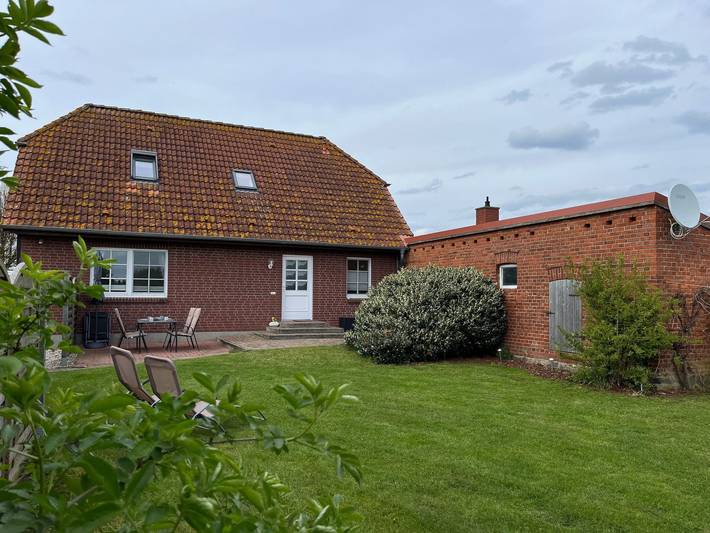 Ferienhaus für 6 Personen, mit Terrasse und Garten, kinderfreundlich in Neuburg - 4