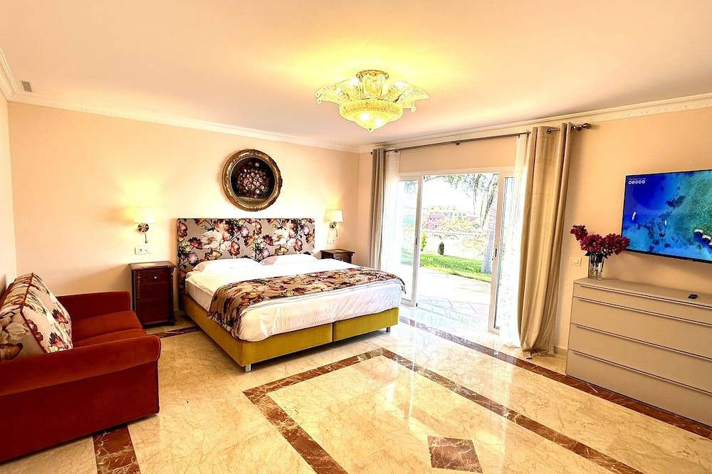 Villa La Perla Exotica Your luxury and specious Tenerife ocean view paradise! in Los Realejos, Teneriffa Nord
