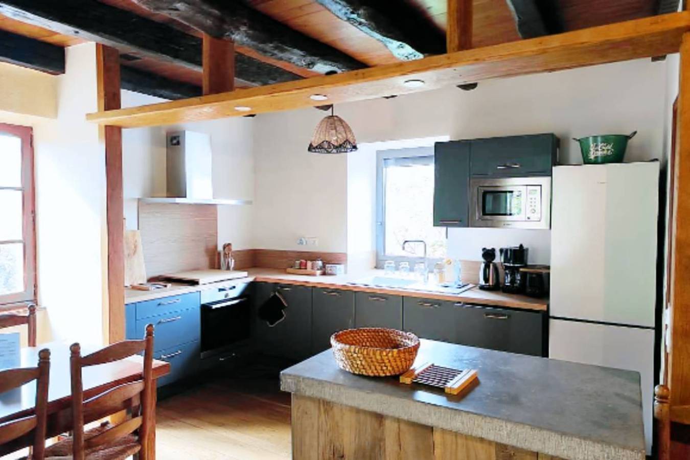 La Plane quercynoise avec piscine privée in Mayrinhac-Lentour, Parc Naturel Régional des Causses du Quercy