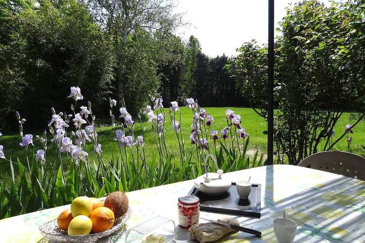 Maison de vacances pour 4 personnes, avec jardin et piscine, animaux acceptés