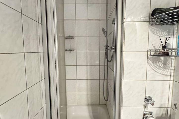 Ganze Wohnung, 1 Zimmer Wohnung mit Garten in Wuppertal, Bergisches Land