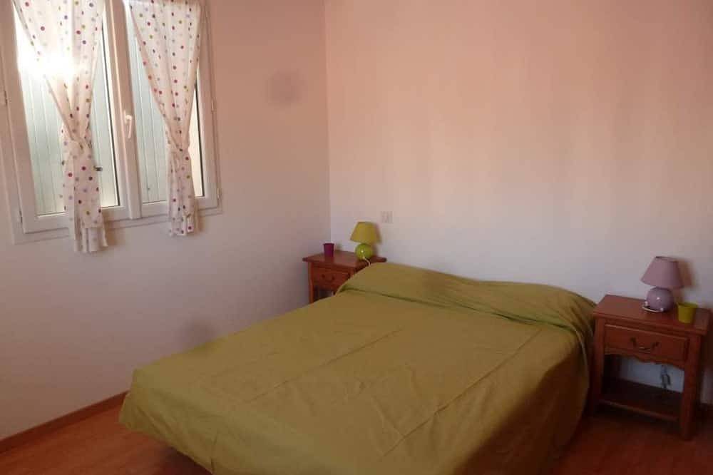 Appartement entier, Au pays de la lavande, au pied de la montagne de Lure in Lardiers, Région de Forcalquier