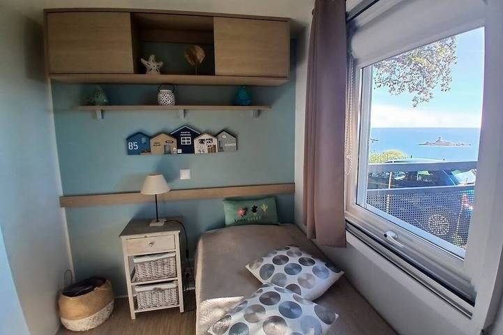 Mobil home pour 5 personnes dans Plage De La Tortue - 2