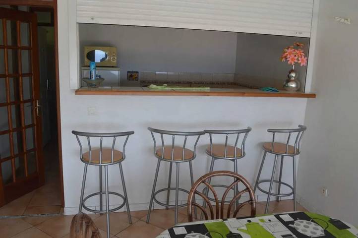 Gîte pour 2 personnes, avec terrasse et piscine à Deshaies - 4