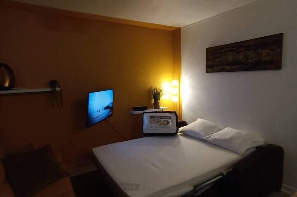 Appartement entier, Châteaux, Baignade, poteries, vins et randonnées 2 in Saint-Amand-en-Puisaye, Nièvre