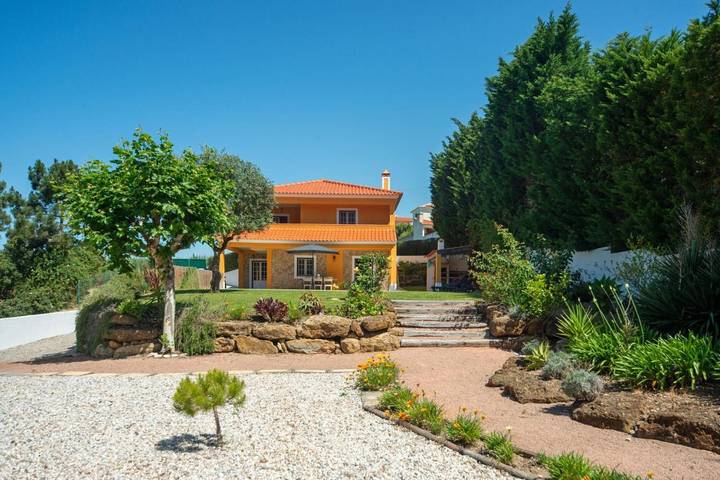 Casa de férias para 8 pessoas, com jardim e terraço e ainda piscina and vista em Ericeira