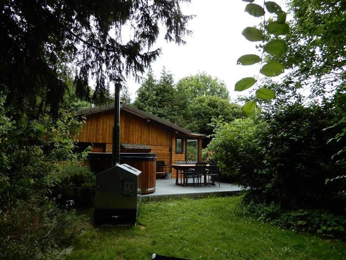 Location de vacances pour 2 personnes, avec Jacuzzi et Terrasse ainsi que Jardin et Vue à Saint-Christophe-sur-Condé
