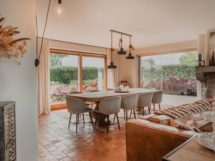 Location de vacances pour 10 personnes, avec jardin et sauna ainsi que terrasse et jacuzzi à Maldegem - 3