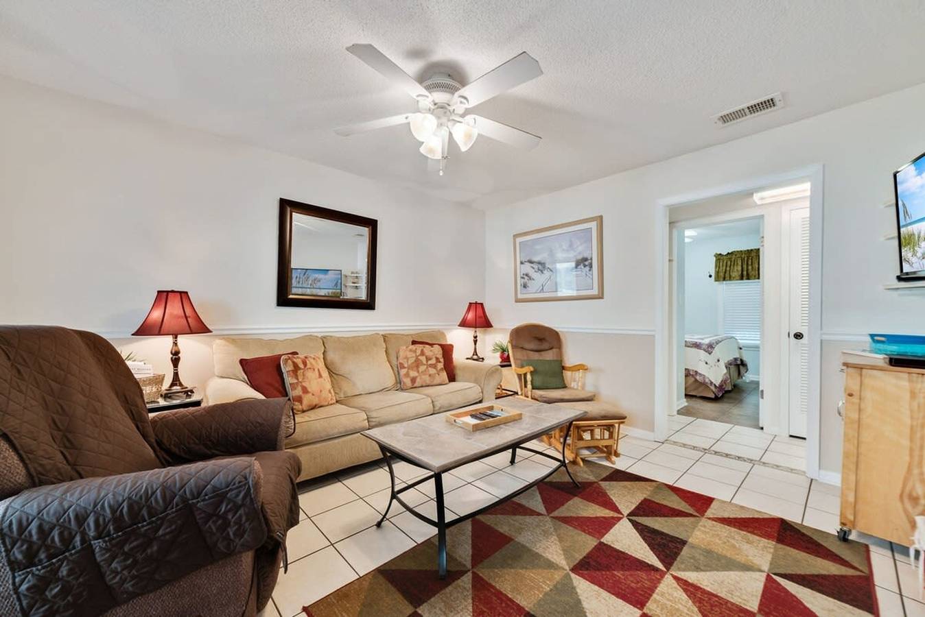 Entire apartment, The Beach Front 601- Affordable Beachfront 2 bedrooms 1 5 baths sleeps 6 in Gulf Shores, Mobile Bay