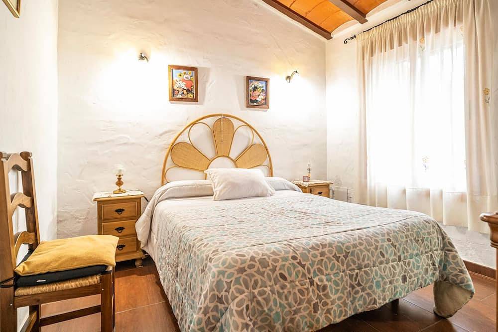 Nice home in Jubrique in Jubrique, Málaga Province