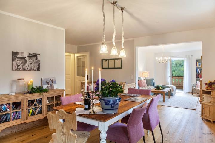 Geheel appartement, Appartement „Lina“ met gemeenschappelijke tuin, balkon en wifi in Rottenbuch, Romantische Straße