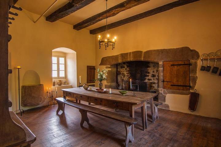 Location de vacances pour 4 personnes, avec vue ainsi que piscine et jardin à Auzits - 2