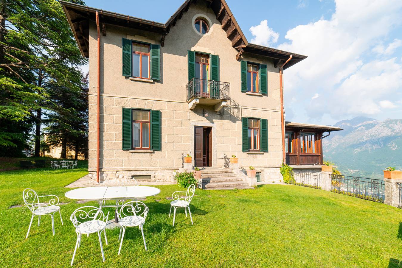 Montanina Family Villa in Civenna, Comune di Bellagio