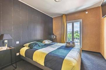 Hôtel pour 3 personnes, avec terrasse à Seysses