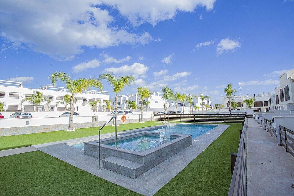 240 Lux Pool Home -Alicante Holiday in Torre de la Horadada, Pilar de la Horadada