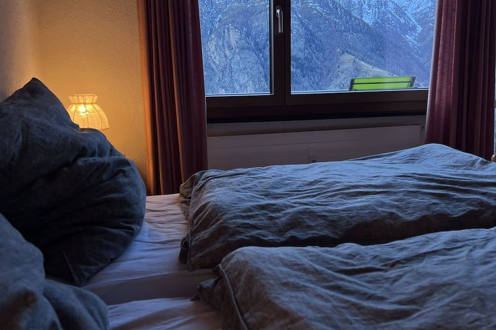 Ganze Wohnung, Ferienwohnung im Wallis im autofreien Grächen vor traumhafter Bergkulisse in Grächen, Walliser Alpen