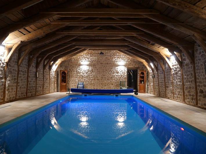Maison d’hôte pour 4 personnes, avec Terrasse et Jardin ainsi que Piscine et Vue à Lapte