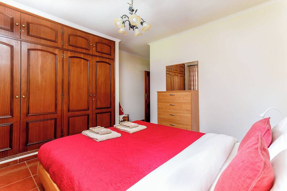 Charmanter, freistehender Bungalow mit privatem Pool, 5 Minuten von Praia Verde 94153 / Al entfernt in Castro Marim, Faro Distrikt